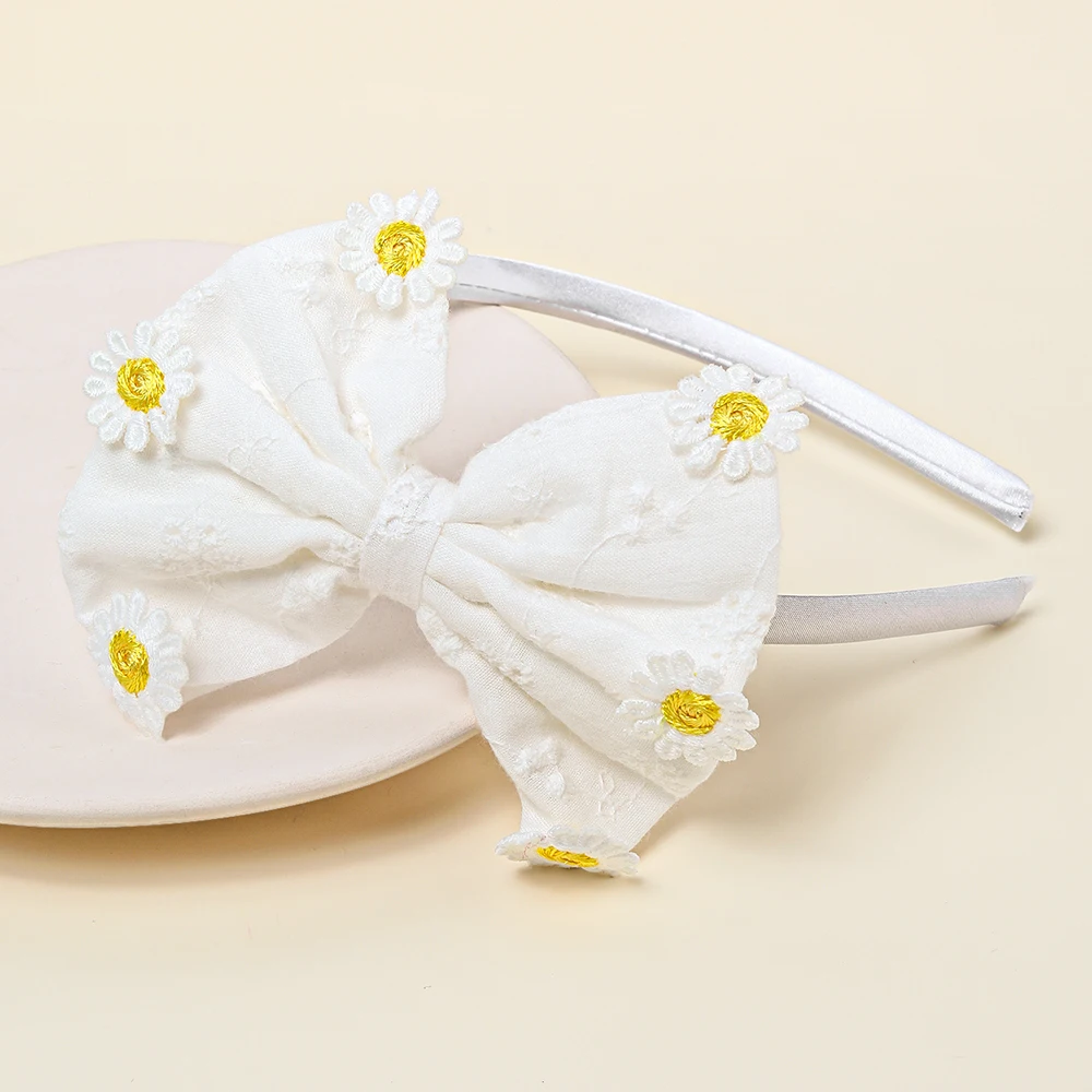 2 pc Gänseblümchen Haars pangen Mädchen weiße Schleife Haars pangen einfache Blume Haarschmuck Haars pangen für Frauen und Mädchen Kopf bedeckungen – Detail 3