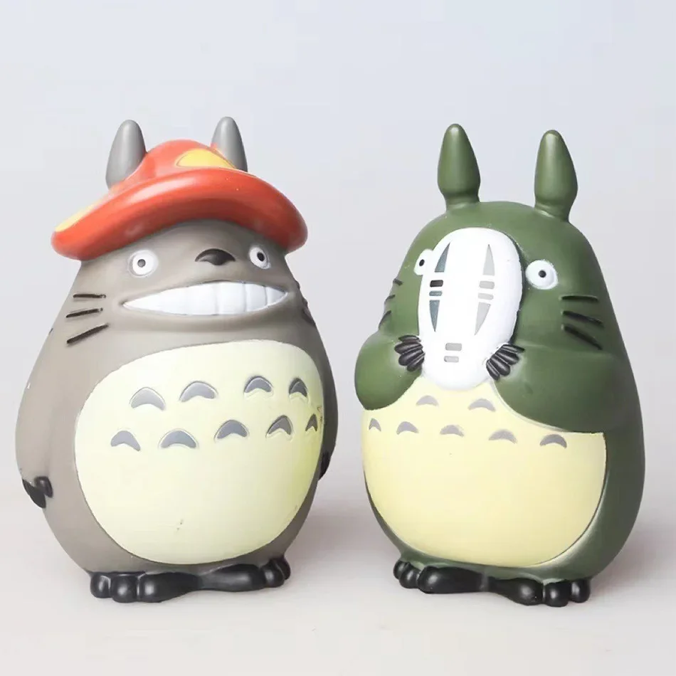 Charming Totoro Miniature Statue - Cute Decorative Collectible and Gift
