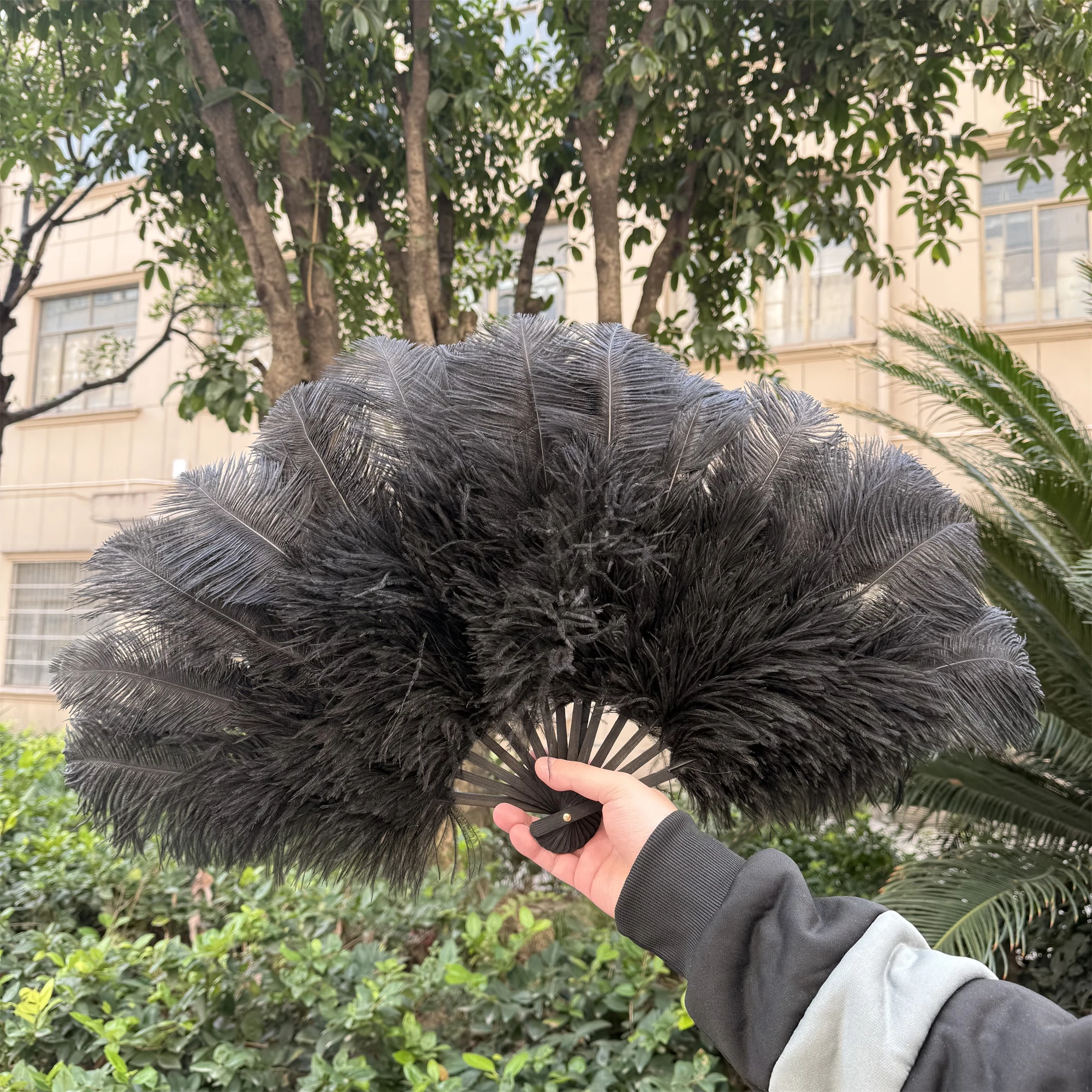 Rose Natural Ostrich Feather Fan 15Bones for Carnival Party Performance Dance Fans Fluffy Ostrich Feather Hand Folding Fan 70x40