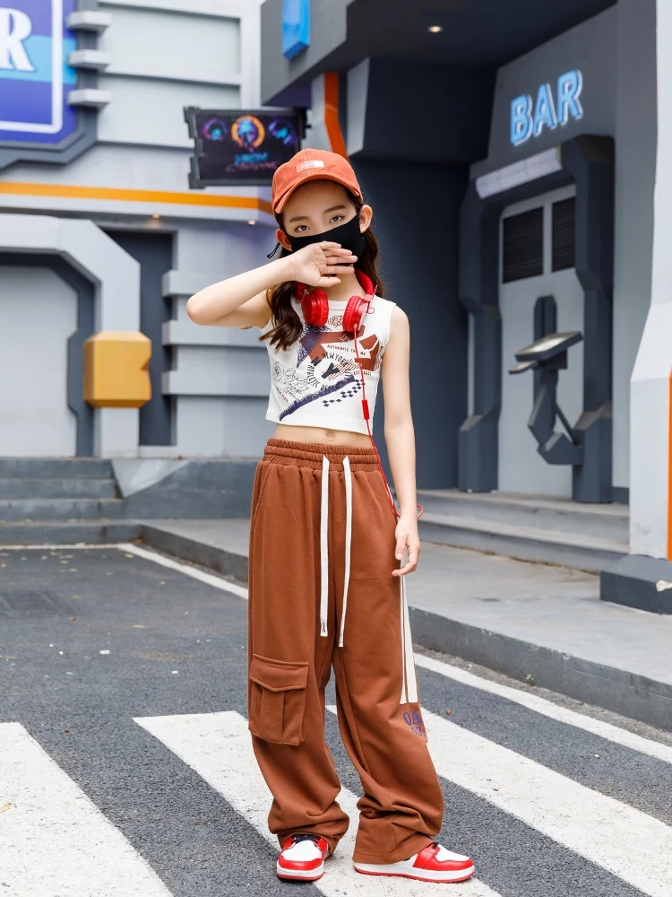 

Детский танцевальный костюм в стиле джаз для девочек, белый жилет и коричневые брюки, уличная одежда, танцевальные костюмы в стиле хип-хоп, DN17955, 2024