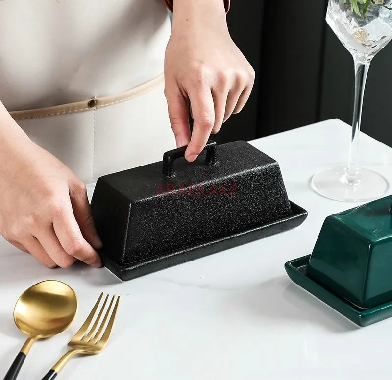 European simple cheese butter dish with lid Dim sum dish ceramic butter special tableware household cheese box
