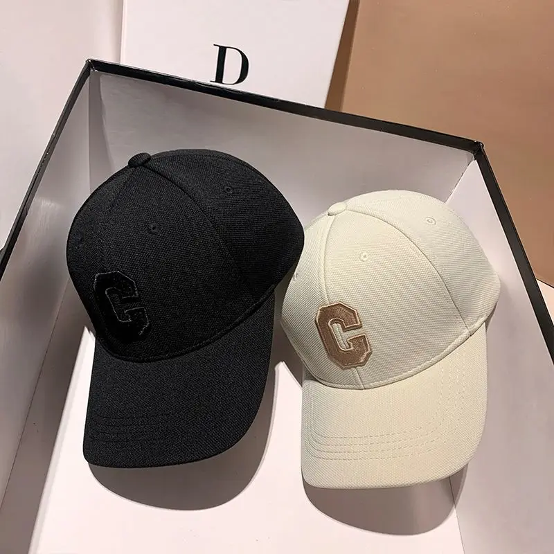 Baseballkappe mit Buchstabe C, Hardtop, vielseitiger großer Kopfumfang, hochwertige Entenschnabelkappe für Herren und Damen, neuer bestickter Hut – Detail 7