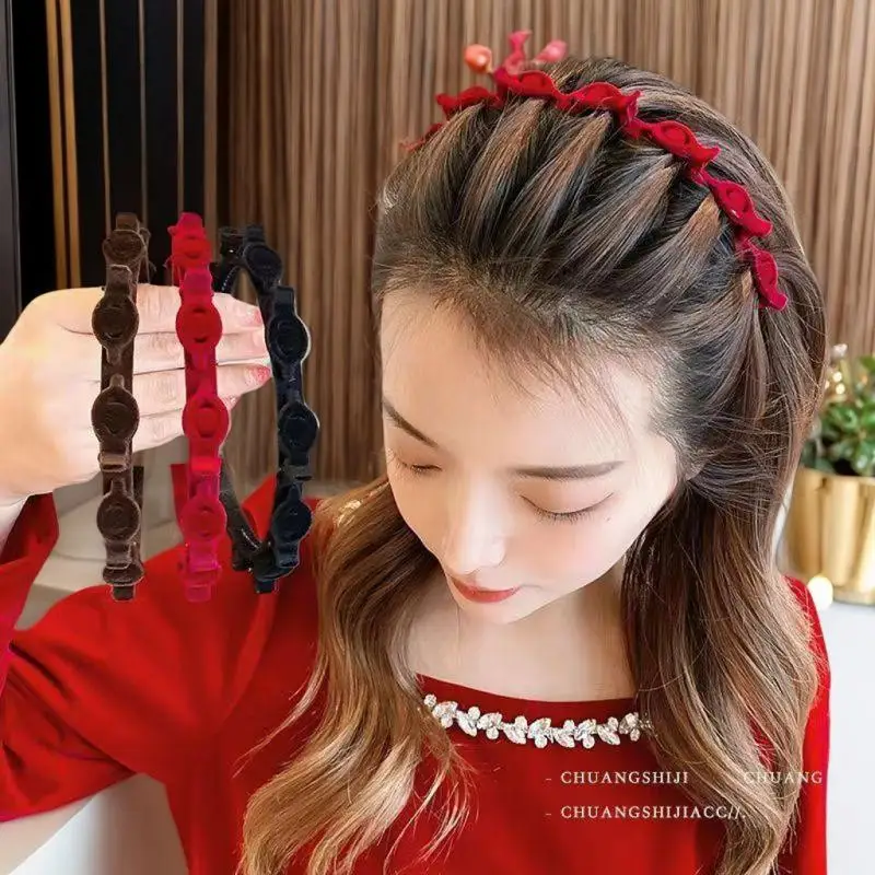 Elegant Braided Hair Decor with Non-Slip Clip and Double-Band Design