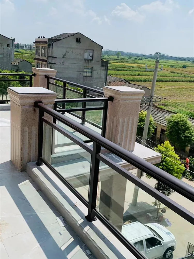 Wrought aluminum guardrail fence Balcony villa fence Wrought iron outdoor zinc steel railings isolate balcony roof patio