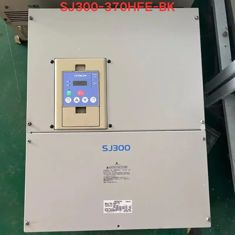 

second hand SJ300-370HFE-BK inverter functional test is normal