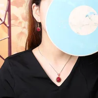 Pendentif nuages de bon augure en émail Vintage, cornaline naturelle, colliers ovales rouges, luxe léger et exquis, chaîne de clavicule, bijoux 5