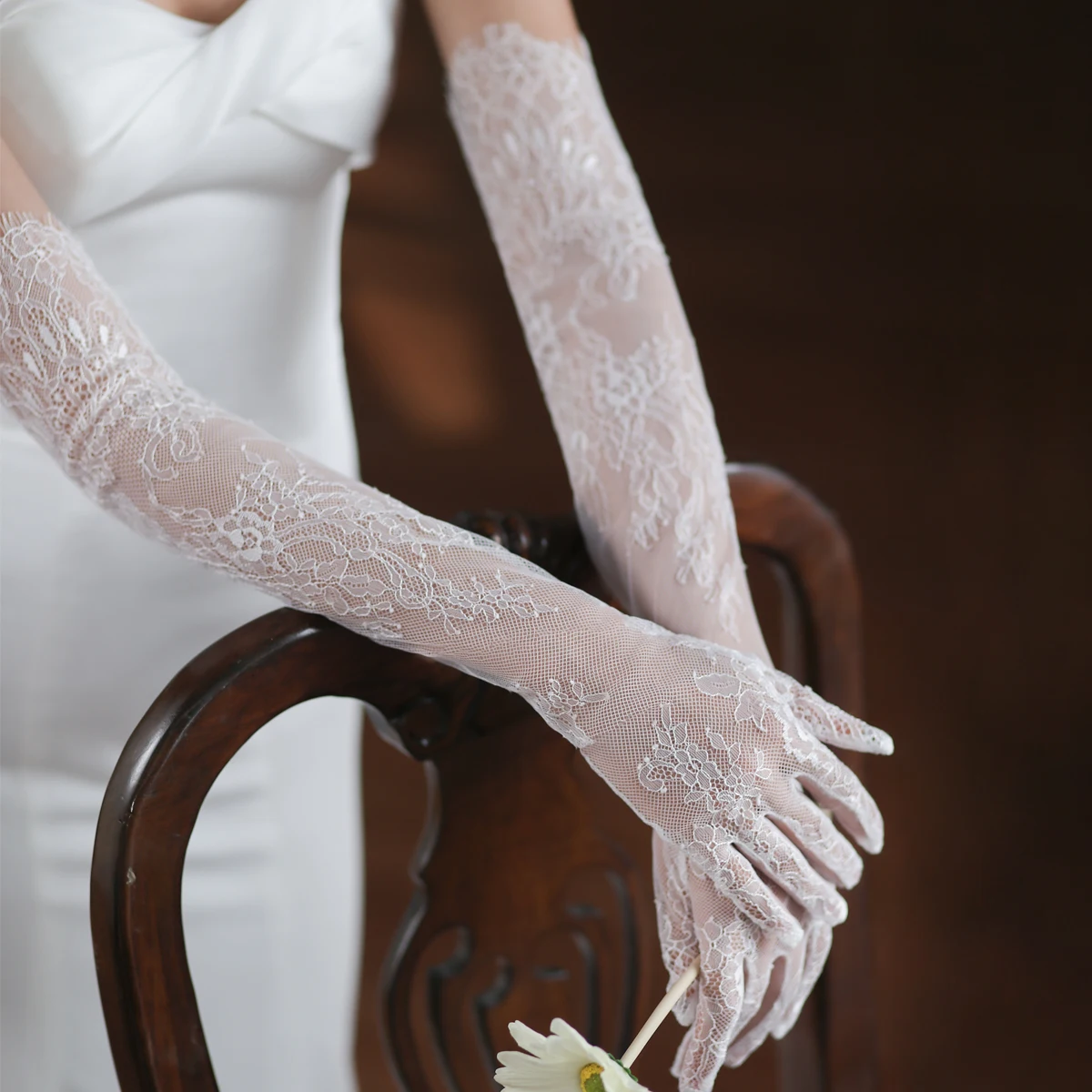 Lace Gloves Wedding Bridal Long Eyelash Edge Lace Appliqed Finger Bride Women Prom Opera Gloves
