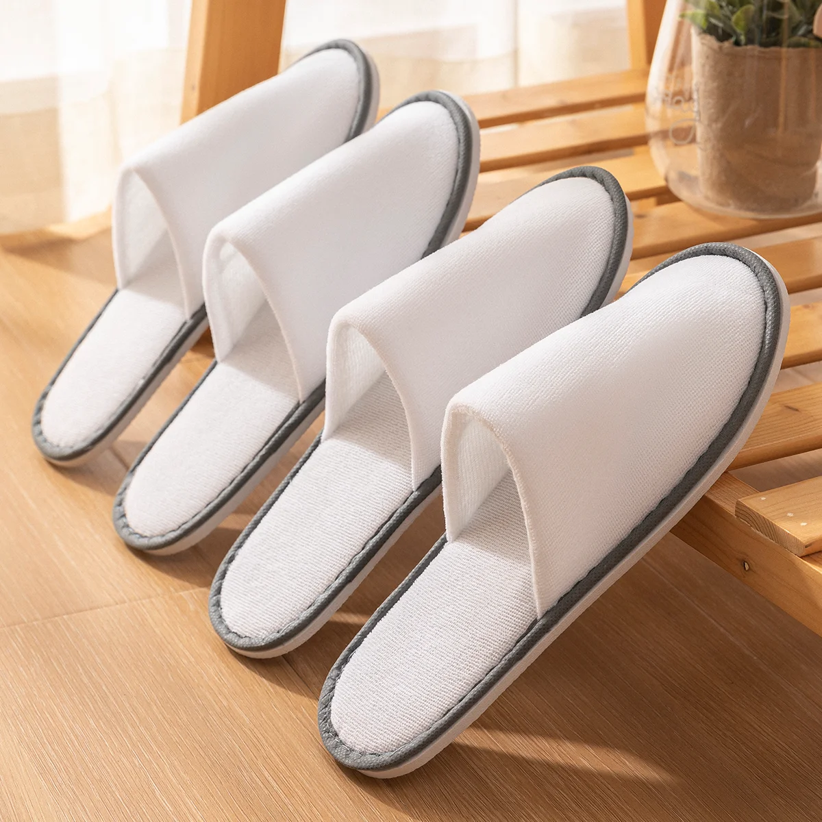 5 PACK One Time Use High Quality Closed Toe Non-slip Hotel Slippers White Disposable Hotel Bathroom Slippers