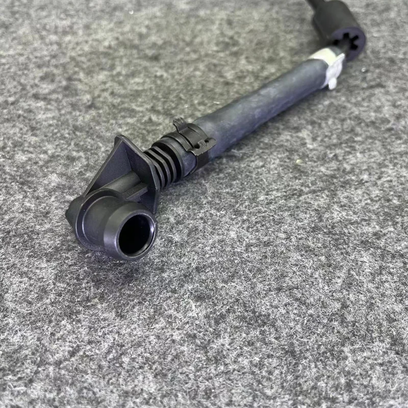 Vent Hose for UDI A4 Allroad Quattro A6 Avant S6 A7 Sportback OEM 06L121081E 06L 121 081 E vent hose