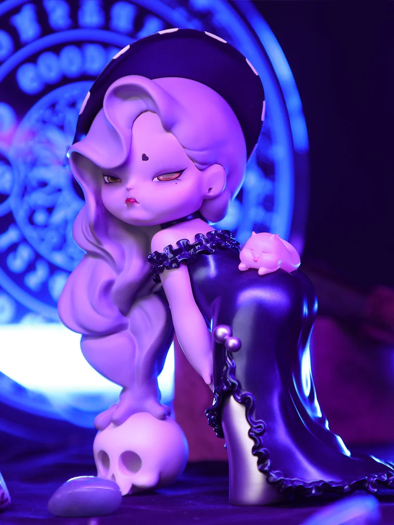 

Fobbi Fruit Girl Art Trendy Resin Figure Kawaii Model Figure Desktop Ornament Holiday Gift