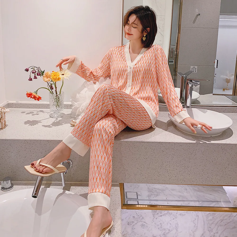 Women's Pajamas Set V Neck Design Luxury Cross Letter Print Sleepwear Silk Like Home Clothes Large Size Nightwearr Female Suit