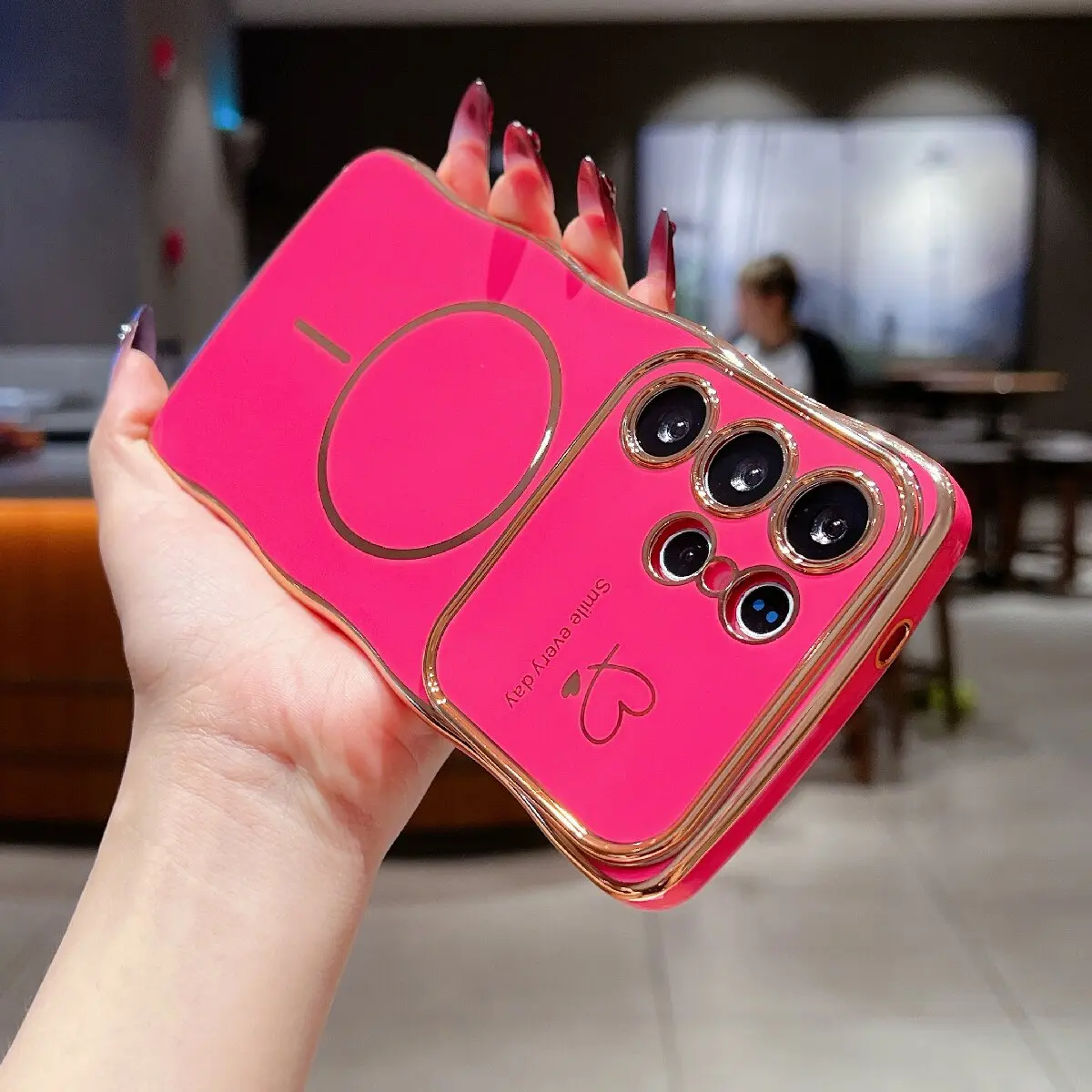 Wave Heart Shape Magnetic Magsafe Soft Cover Case