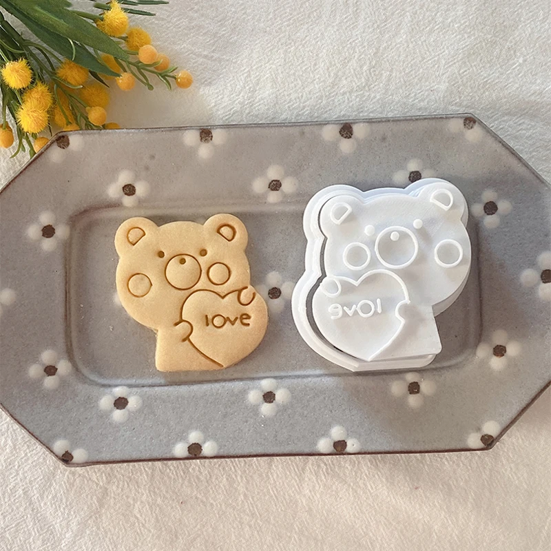 Cartoon Bear Cookie Cutter and Fondant Embosser 3D Cute Animal Little Bear  Shaped Biscuit Cutting Mold DIY Cake Baking Supplies - AliExpress