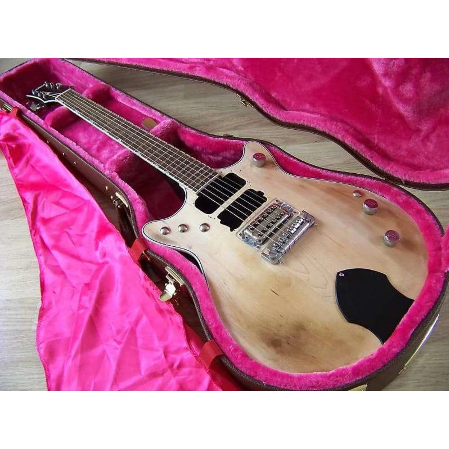 electric guitar mahogany body and neck ebony fingerboard plain maple board top chrome parts