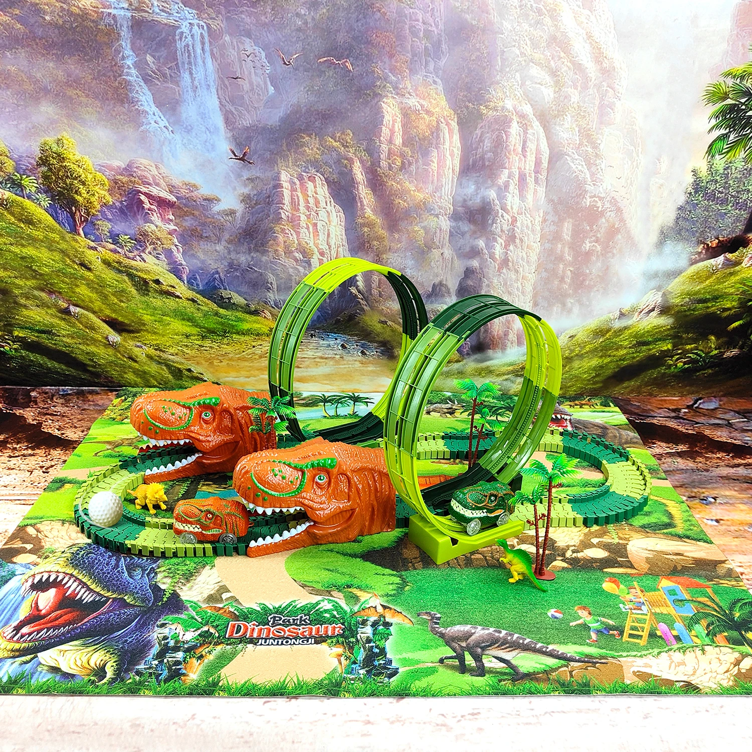 The Ultimate Dino 360 Track Set™ – KiddlyCuddly