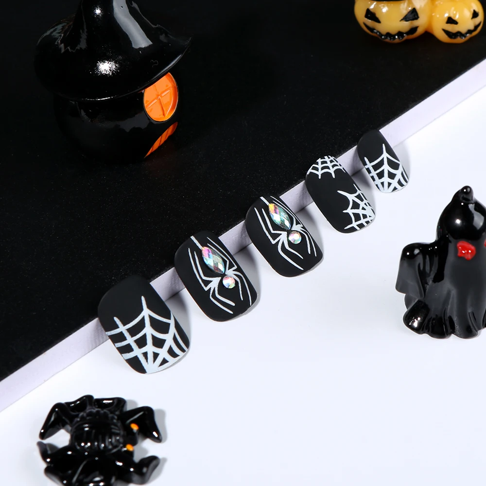 24Pcs Black Halloween Fake Nail Tips with Diamond Spider Web Design Press On Nails Short Square Wearable Y2K False Fingertips 1