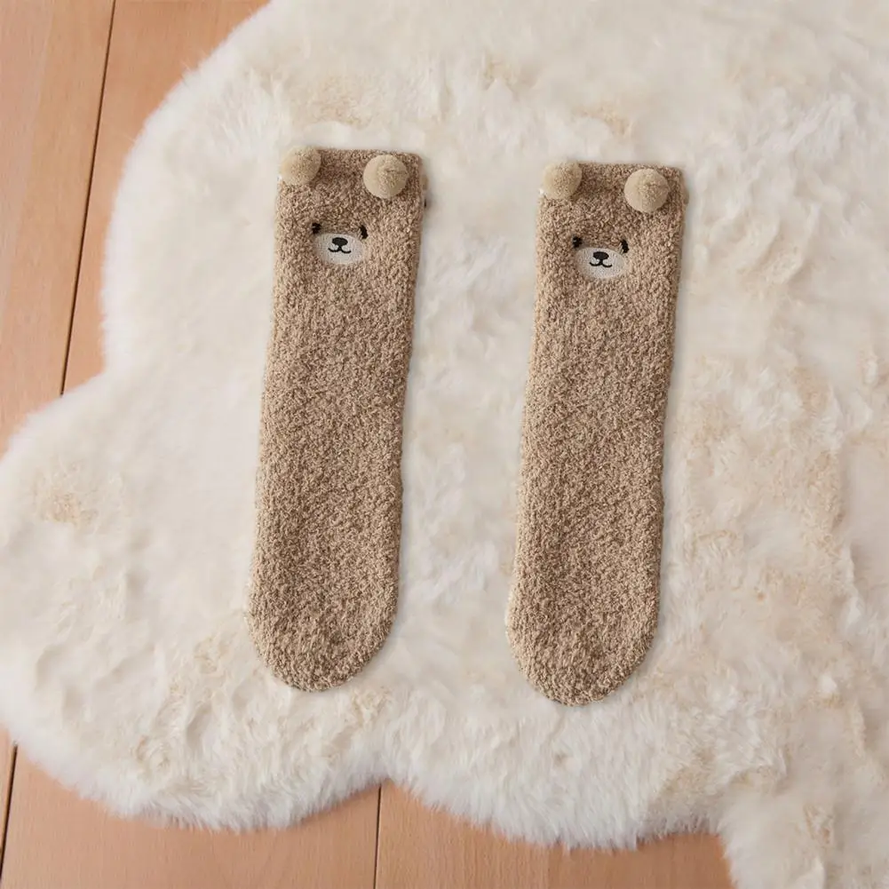 

Женские носки до середины икры, удобные зимние женские носки из кораллового флиса с рисунком медведя, утепленные носки средней длины для дома и сна для женщин