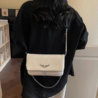 Sac bandoulière en PU couleur unie, avec logo aile, sangle à chaîne magnétique réglable, sac à main de luxe léger pour le voyage 3