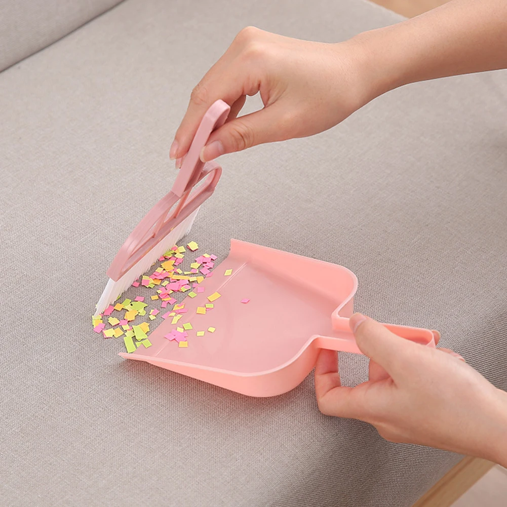 Children's Mini Desktop Cleaning Broom Set Computer Keyboard Gap Small Broom Plastic Even Shovel Brush Cleaning