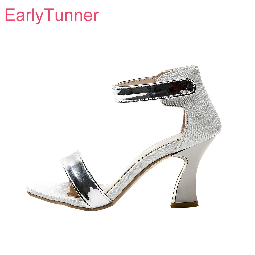 

2023 New Summer Mature Silver Pink Women Sandals Round Toe High Heels Office Lady Party Shoes Plus Big Small Size 11 31 43 45 47