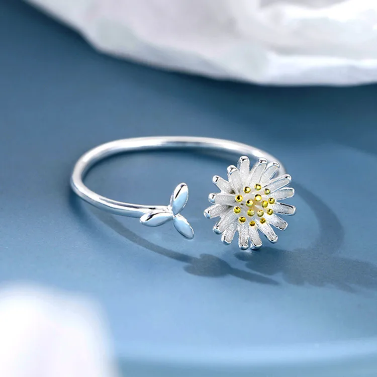 

925 Sterling Silver Golden Daisy Rings For Women Wedding Female Luxury Jewelry Wholesale Free Shipping Everything Jewellery