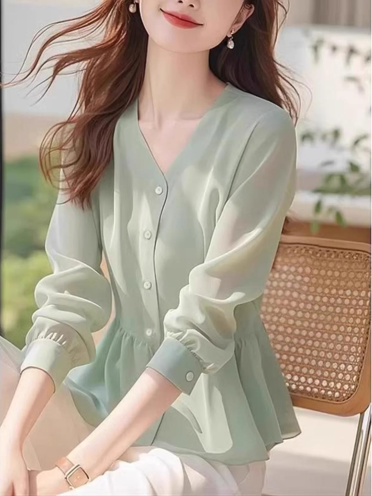 Sli een irt Women's Ele Cover-Up Spring 2026 New Faion High-End Korean Sle V-Ne Long Sve Casual irt
