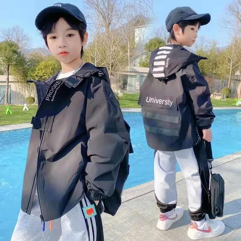 

Boys' outerwear Spring and Autumn New 2023 Children's Charge Coat Boys' Sports Hooded Jacket Top