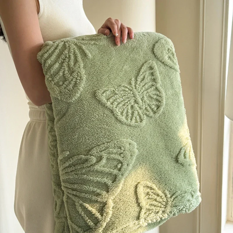 Coral Fleece Fabric Autumn Blanket with Exquisite 3D Butterflys Soft Comfortable Warm Winter Sofa Blankets Four Seasons Blanket