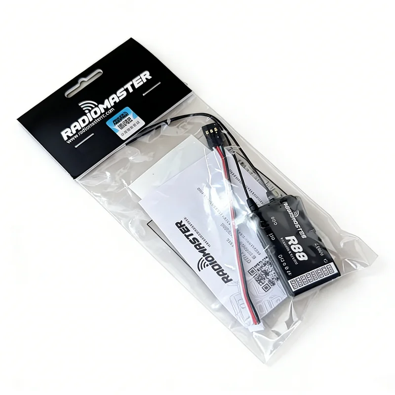 Récepteur Radiomaster R88 V2 8 canaux 2.4GHz PWM/SBUS pour drone FPV