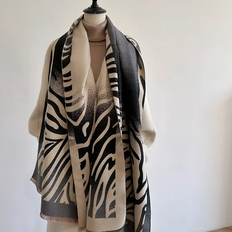 

2023 Women Thick Cashmere Scarf Hijab Fashion Print Winter Warm Pashmina Blanket Bufanda Female Travel Poncho Shawl Wrap Echarpe
