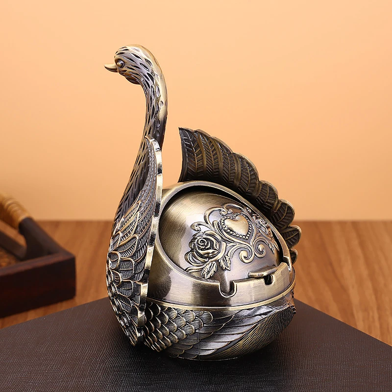 Metal Ashtray Home living Room Office Windproof Ashtray Cover Desktop Decoration Crafts Birthday Gift Metal Ashtray