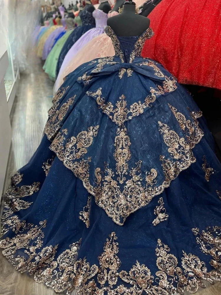 

Saudi Arabic Real Picture Navy Blue Quinceanera Dresses 16 Girl V Neck Lace Applique Puffy Skirt Birthday Party Gown Prom Wear