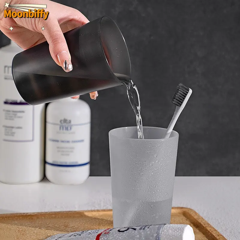 https://ae01.alicdn.com/kf/S3c25d172d35f4491a9efad0d296080c3z/1PC-Creative-Modern-Hotel-Brushing-Ceramic-Cup-Nordic-Wind-Couple-Mouth-Cup-Simple-Toothbrush-Cup-Bathroom.jpg