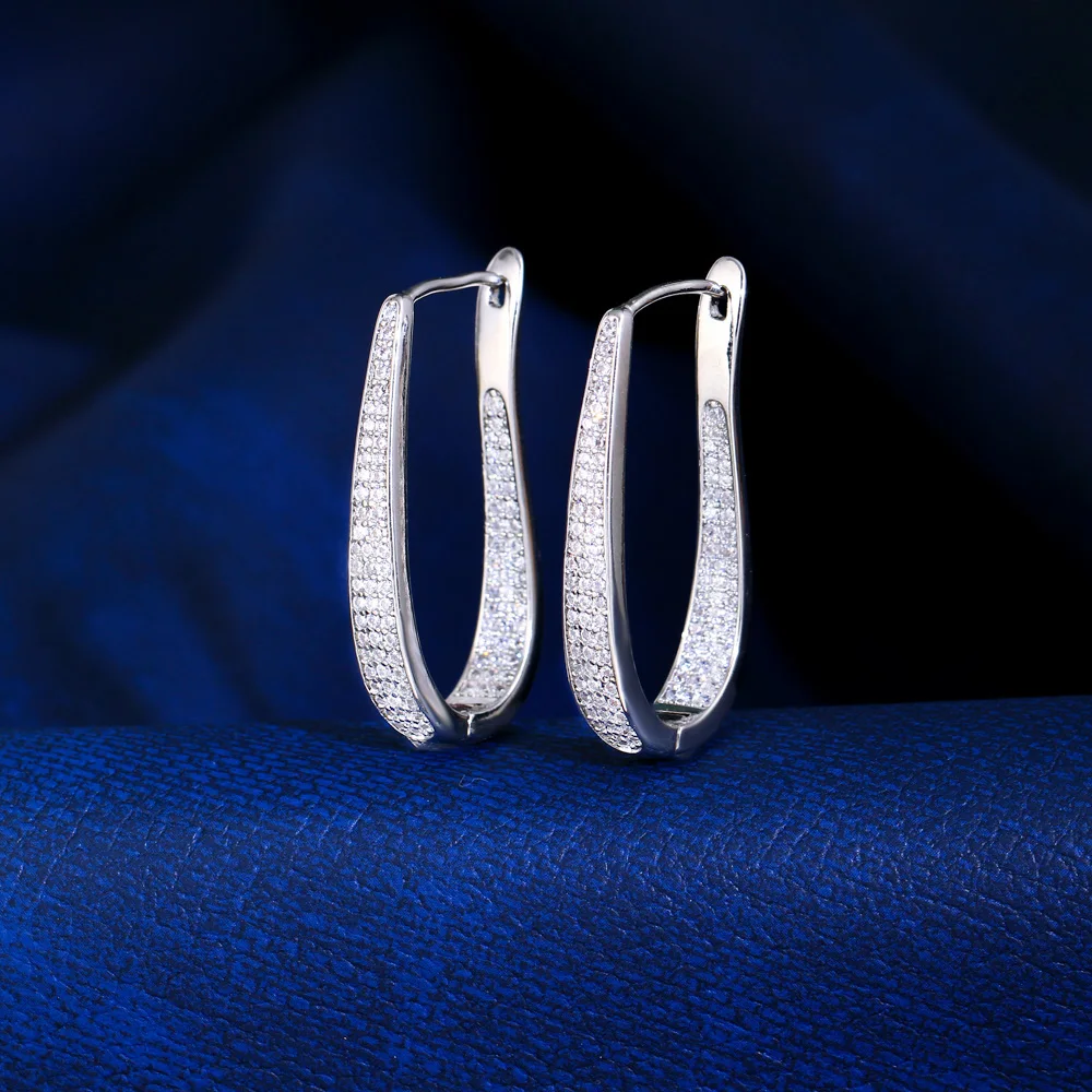

ThreeGraces Trendy Silver Color Brilliant Cubic Zirconia Party Hoop Earrings for Women Elegant Wedding Engagement Jewelry E1459