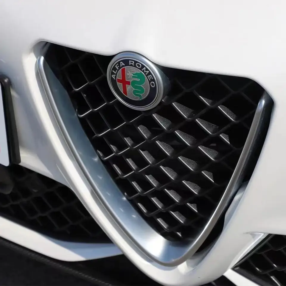 Ferrari Aufkleber Alfa Romeo Emblem Schwarz Lenkrad 40mm 159 Giulietta 147 156 Mito Stelvio GT No Romeo