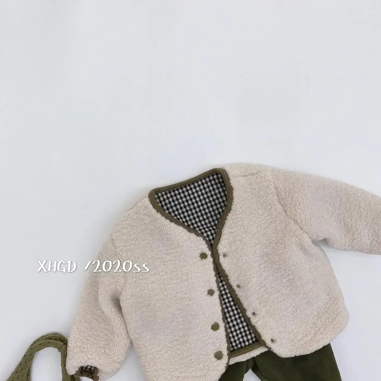 Novo outono e inverno nova jaqueta quente crianças dois lados usar xadrez jaqueta de pelúcia crianças jaquetas roupas de inverno para meninas