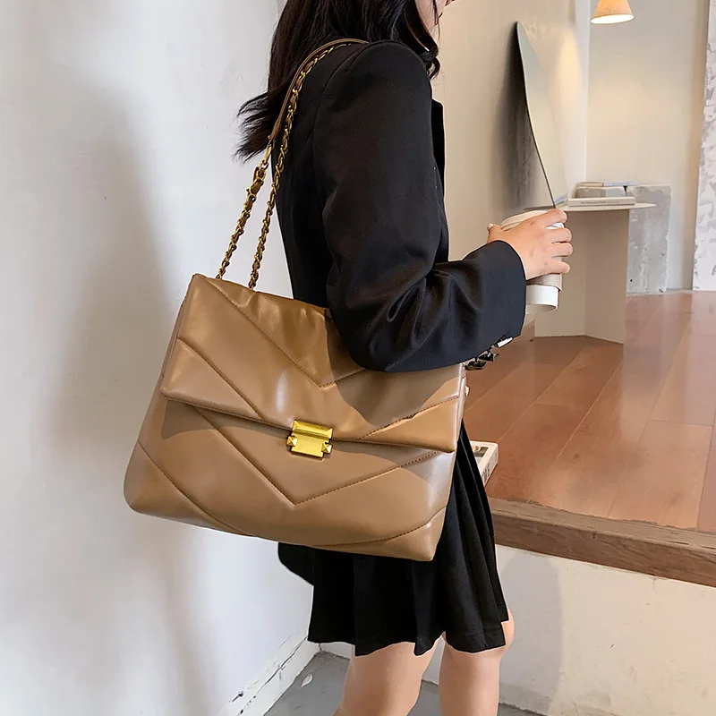(No-TR )women bag chain bag large capacity fashion design women's shoulder black white taupe 3colors
