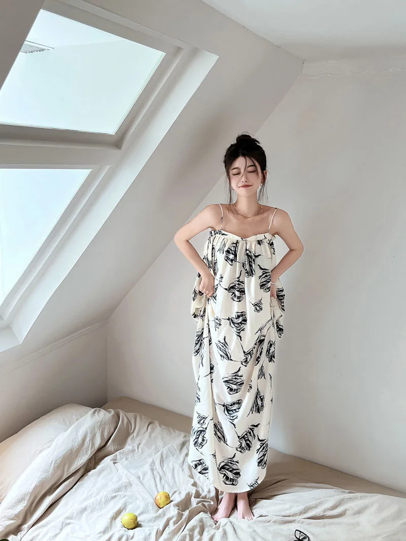 

Loose White Long Summer Dress 2022 New Women Floor-Length Floral Print Slip Dresses Sexy Backless Thin Strap Dress Beach Dresses