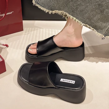 Women Slippers 2024 Summer New Thick Soled Sandals Women Square Toe Luxury Designer Slippers Slides Women Zapatos De Mujer 1