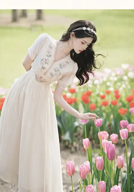 French Style Sweet Dress for Women Apricot Flower Embroidered 