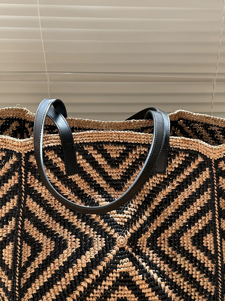 Women's Classic Fashion Lafite Straw Woven Women's Underarm Casual Women's Tote Bag Street Shopping Shoulder Bag