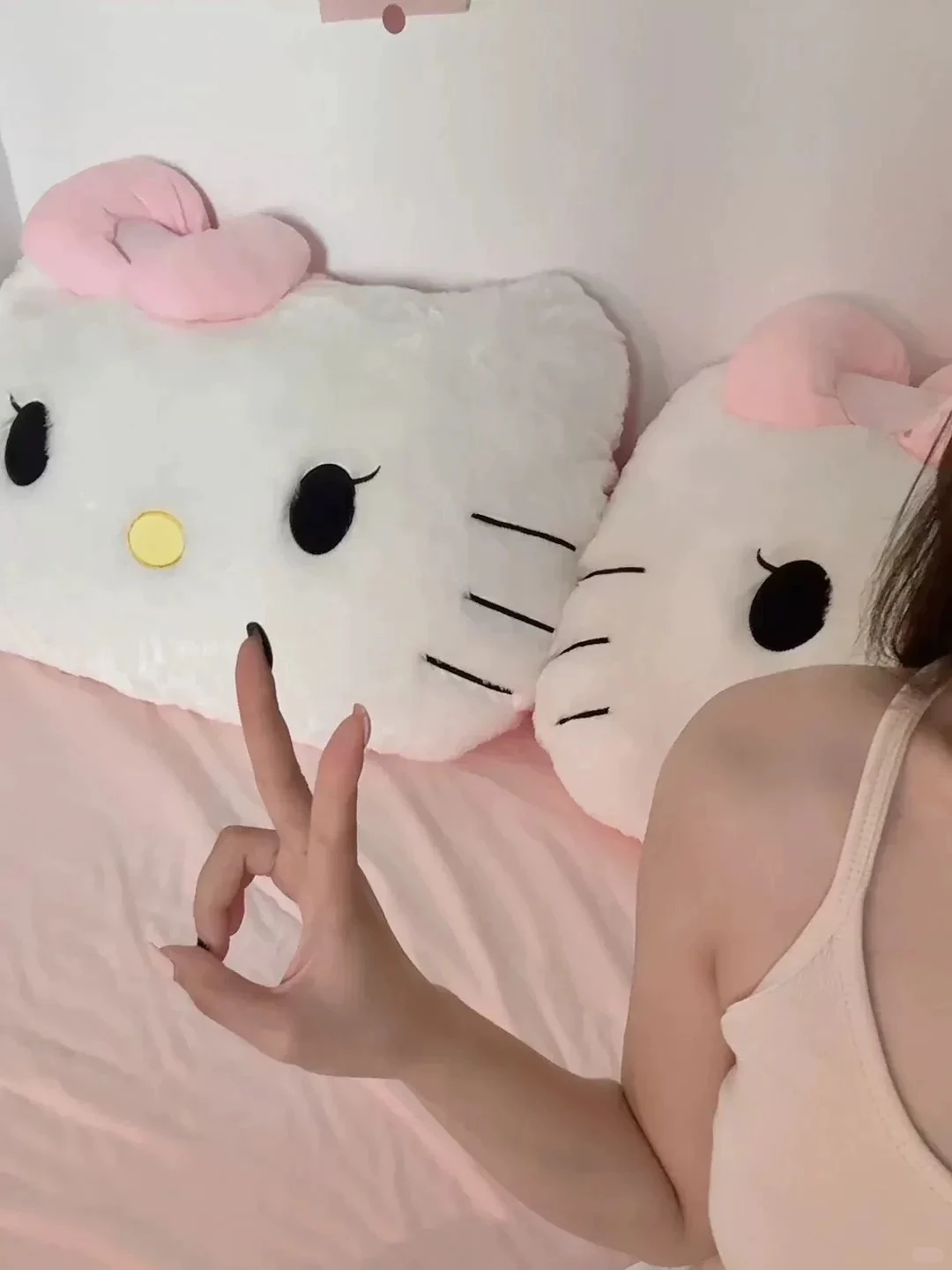 Big Size Sanrio Hello Kitty Plush Pillow Sofa Hello Kitty Cushion Bedhead Pillow Girl Heart Decoration Birthday Gift