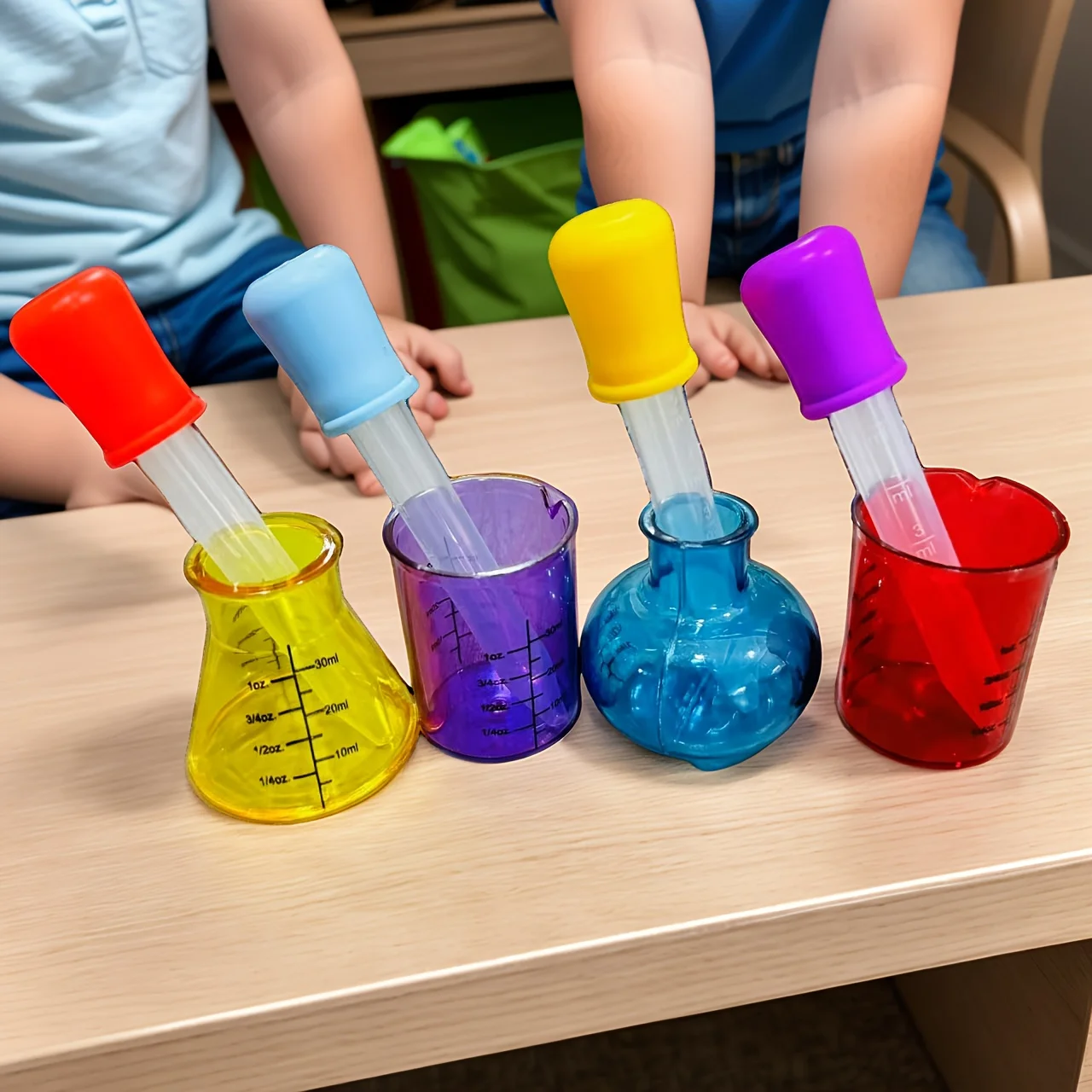 4 Colored Measuring Cups 4 Colored Droppers Educational Mini Measuring ...