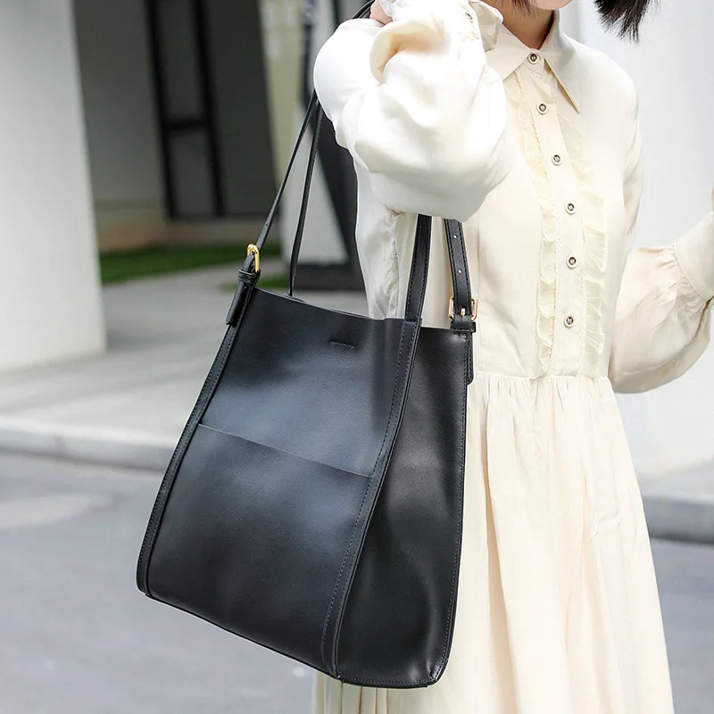 

2023 Genuine Leather Luxury Handbag And Shoulder For Women Bags Brand Designer Magnetic Buckle High Quality Tote Bag