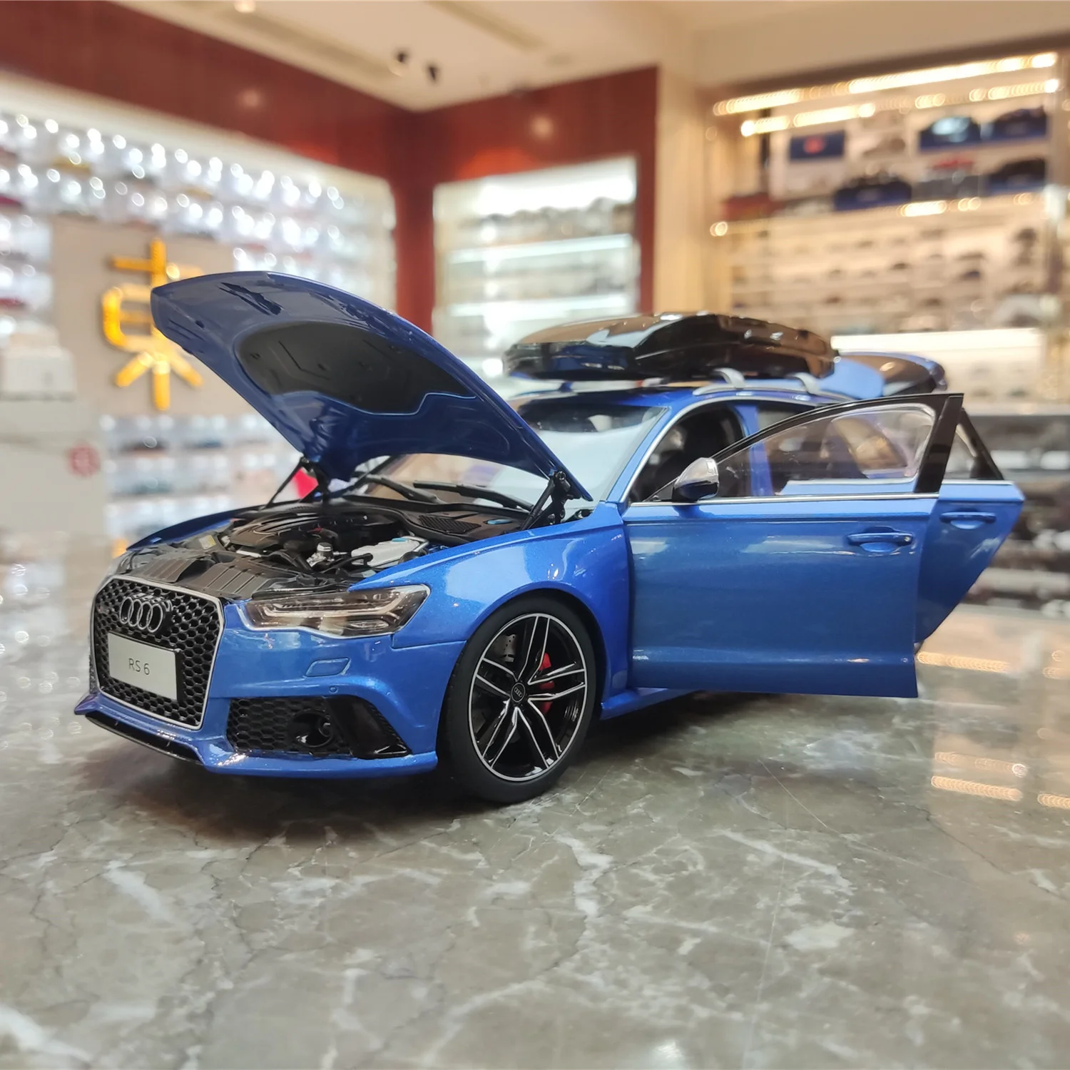 1/18 audrs rs6 rs 6 avant C7ウェルダイキャストモデルおもちゃ車 