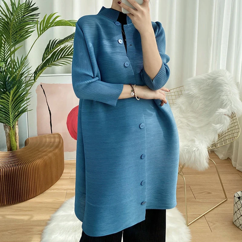 Pleated mid length single breasted trench coat with 3/4 sleeves and standing collar jacket for spring/summer 2023 women dress elegant square neck midi dress with ruffle sleeves high waist pleated a line design for women stylish summer outfit