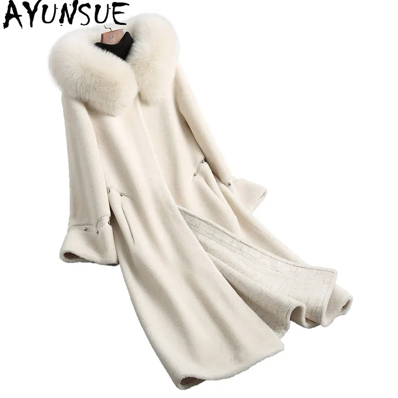 

AYUNSUE Women's Fur Coat Real Wool Female Jacket Sheep Shearing Fur Coats Warm Winter Jackets Natural Fox Fur Hood KQN18113-1