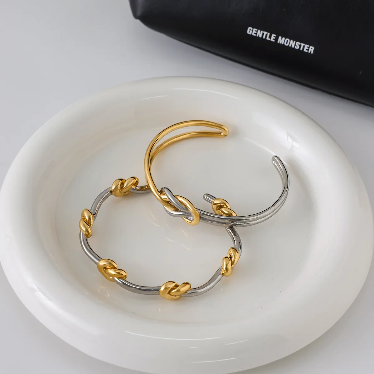 French Style Affordable Luxury Two-tone Knot Bangle Opening Double Metal Waterproof Geometric Bracelet Stainless Steel Jewelry