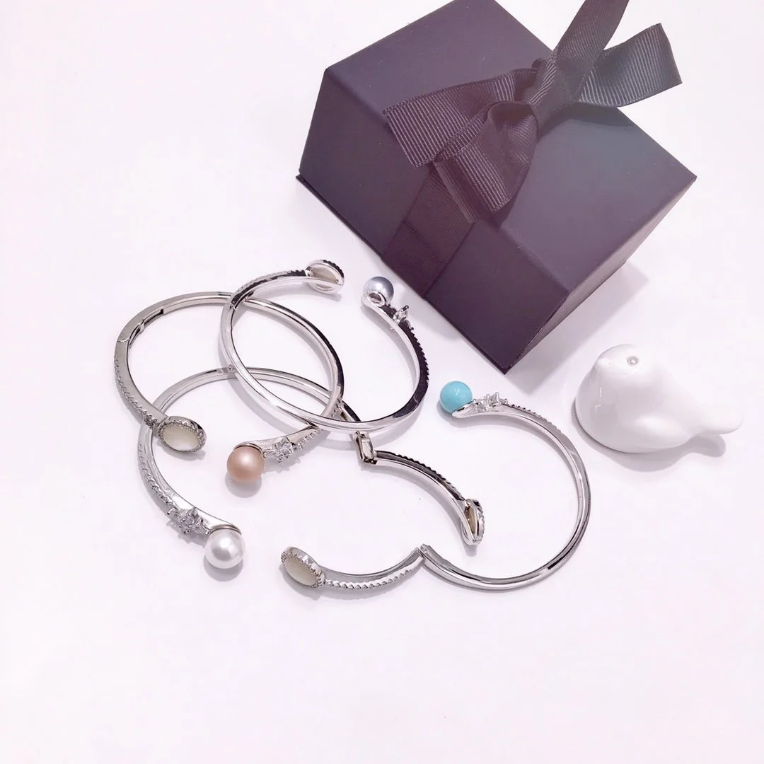 2022 Hot Trend Diamond Pearl Opening Bracelet Everyday Wear, Party, Birthday Golden Colored Gem  Gold Plated Brass