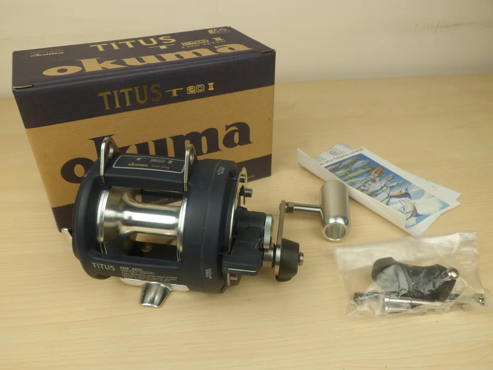 OKUMA TITUS T20L ベイトリール トローリングリール 船用 美品 OKUMA TITUS T20L 両軸リール トローリングリール 船用リール 【公式通販】